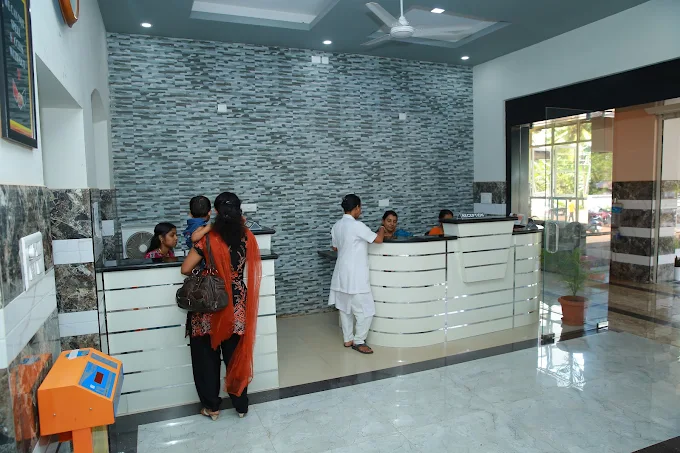 Metro Health Care Irinjalakuda in ഇരിഞ്ഞാലക്കുട, Avittathur-Irinjalakuda(Kaleettumkara)Railway road, വല്ലക്കുന്ന്, Chalakkudy, തൃശൂര് ജില്ല, Kerala, 680683, India
